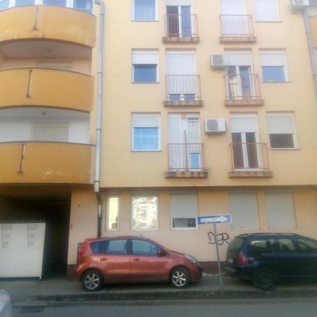 Ivana Center Нови Сад Екстериор снимка