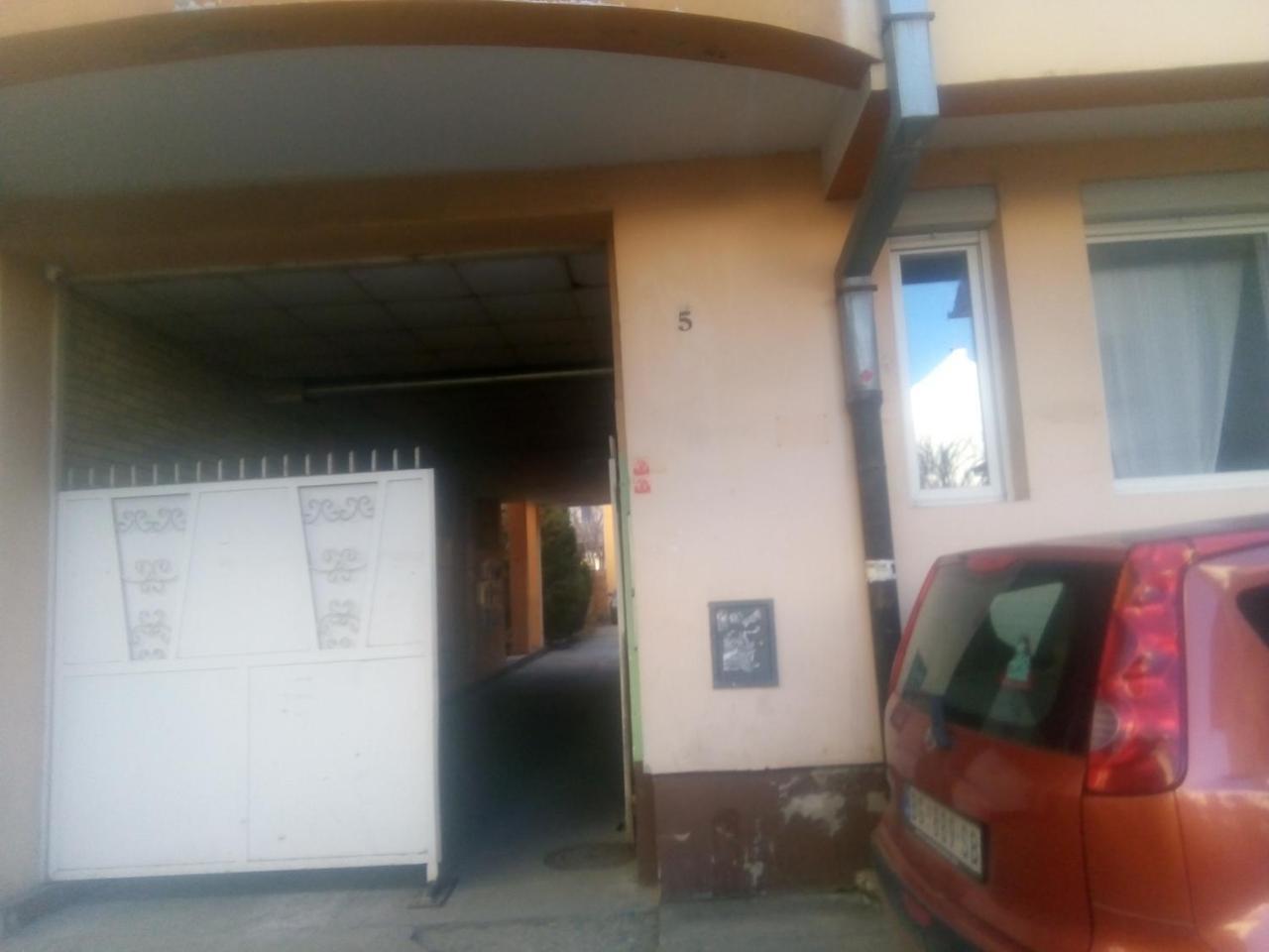 Ivana Center Нови Сад Екстериор снимка
